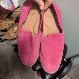 Kenneth Cole Dark Pink Suede Platform Loafers